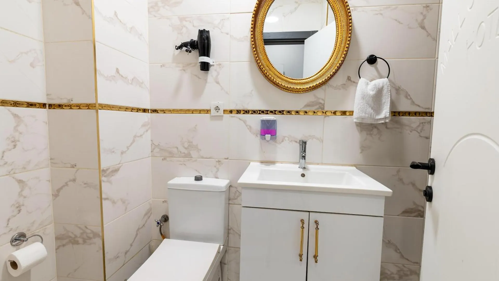 Highway 34 Hotel Istanbul