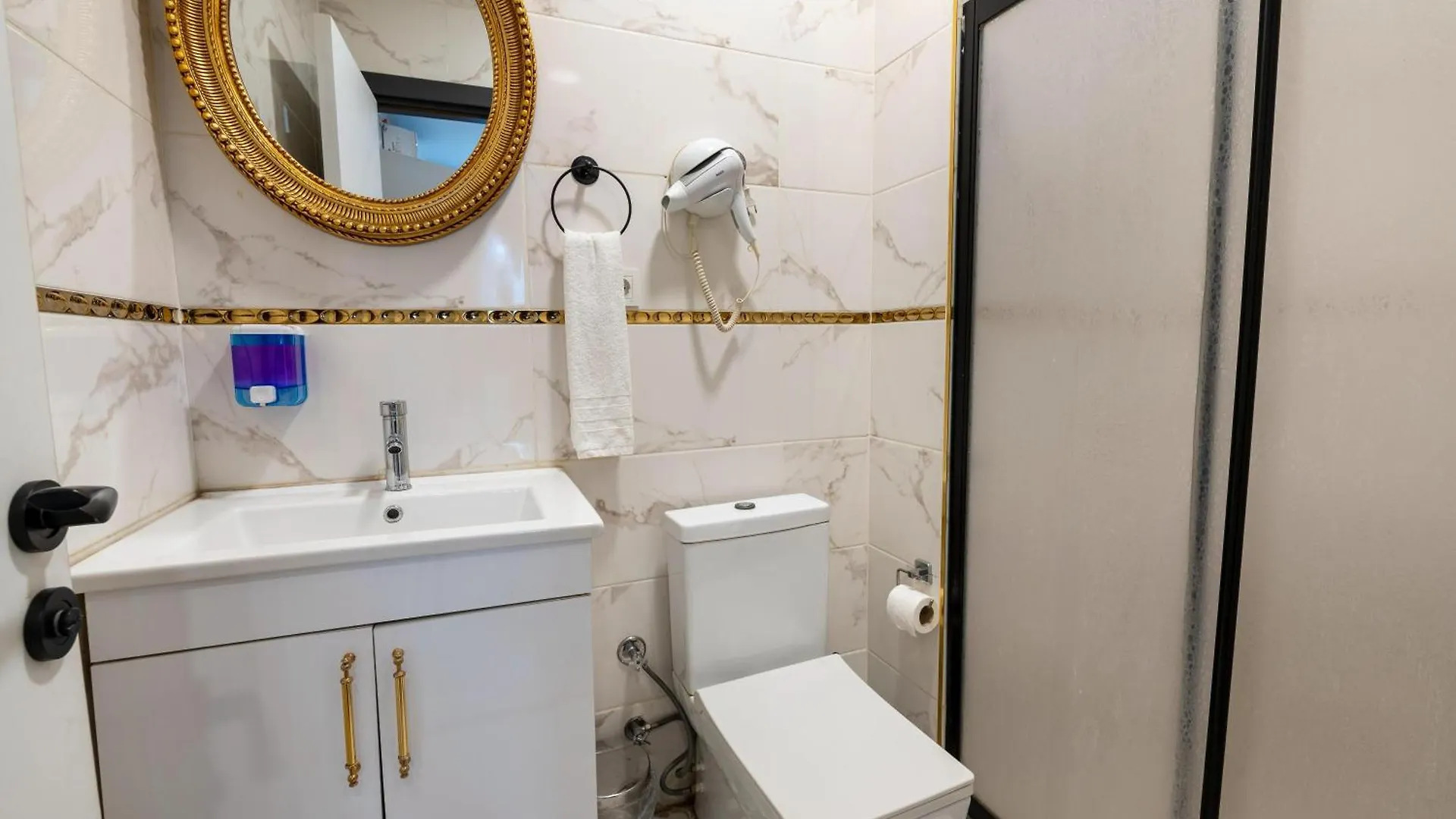 Highway 34 Hotel Istanbul